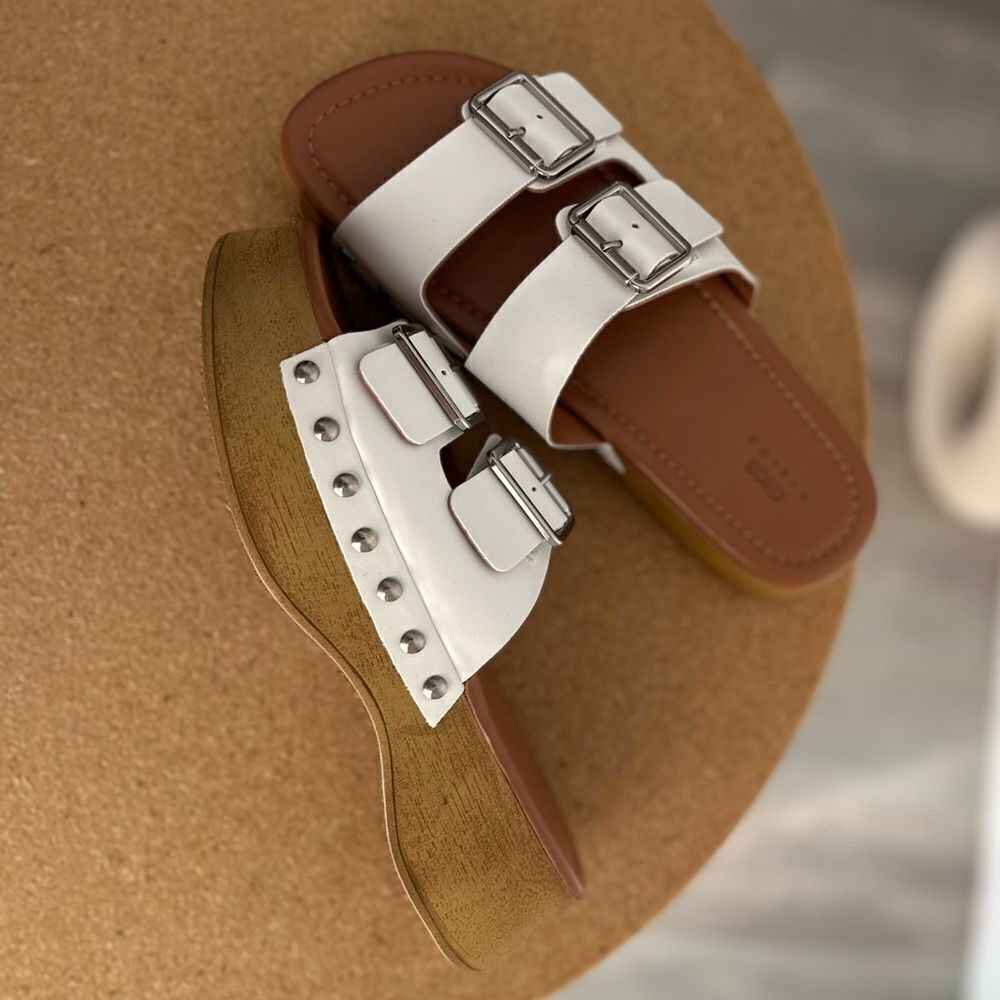 ASOS Design Clogs in White Brazil - Picture 5 of 7